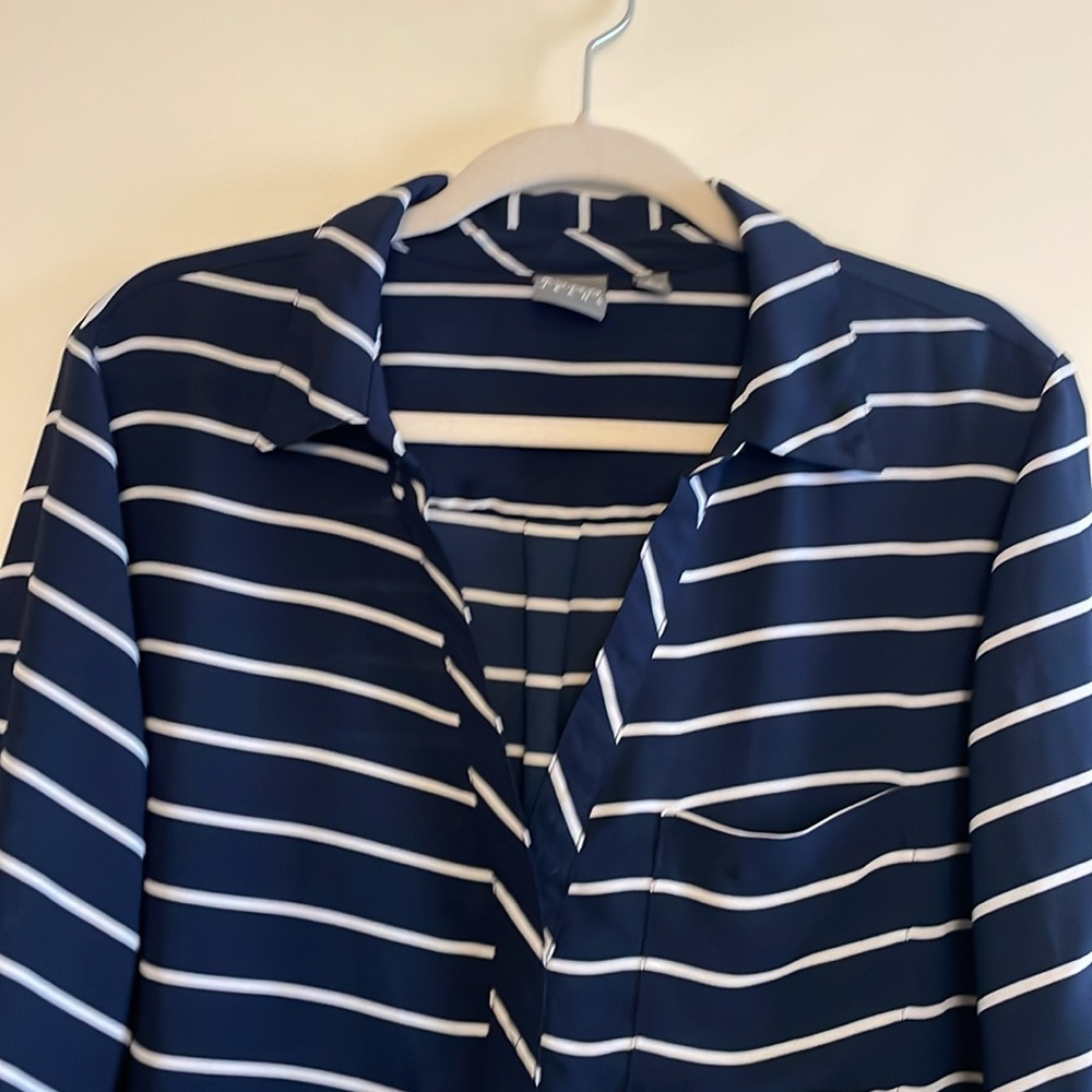 Blouse - Picture 2 of 4